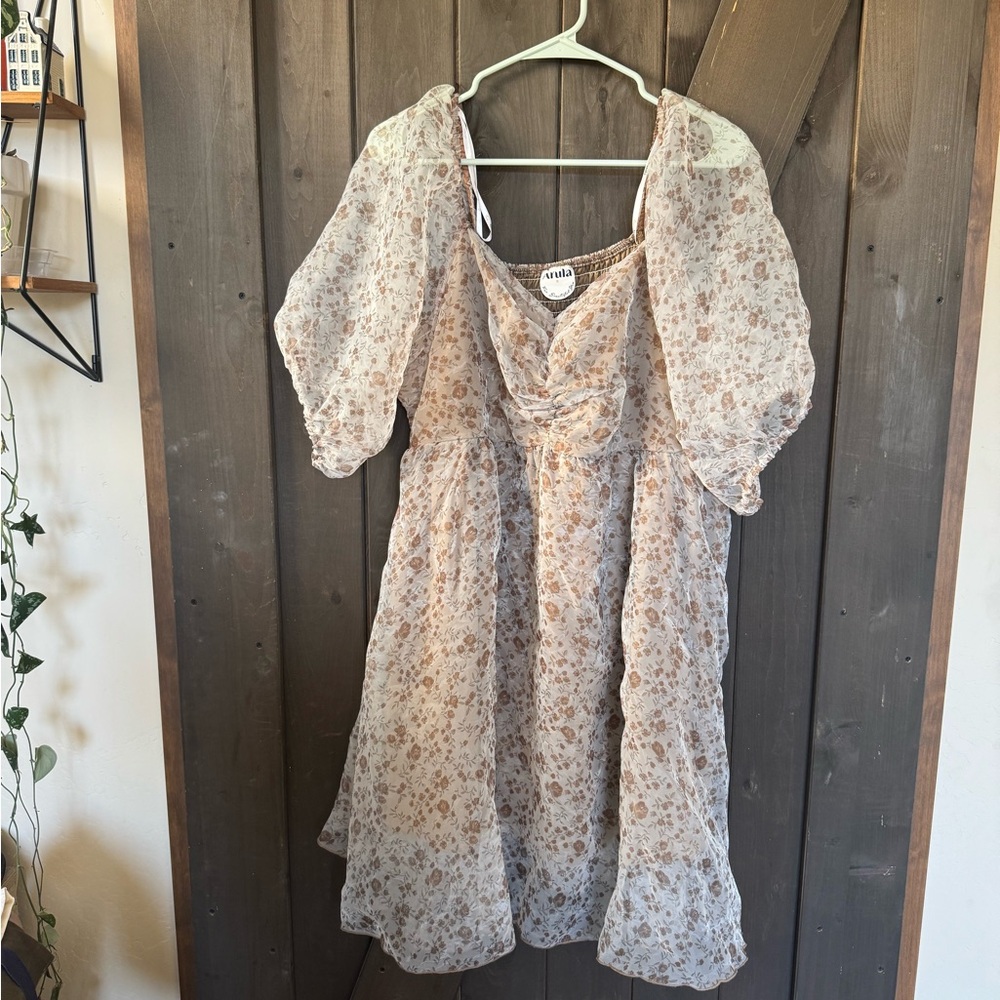 ARULA Beige Floral Mini Dress